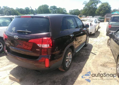 2015 Kia Sorento Lx z USA, uszkodzony, nr VIN 5XYKT3A69FG621888